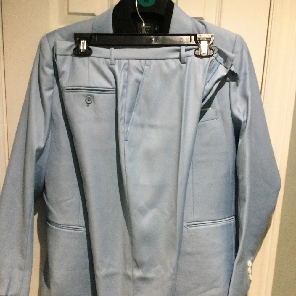 BNWT 5 Piece light Blue Suit Set Including Protector Bag - Picture 4 of 9